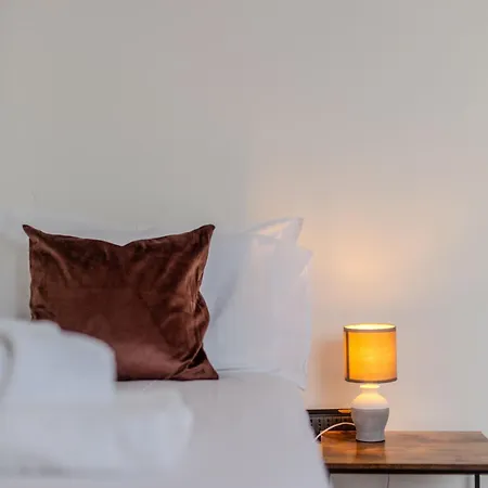 Cozy In 아파트 *